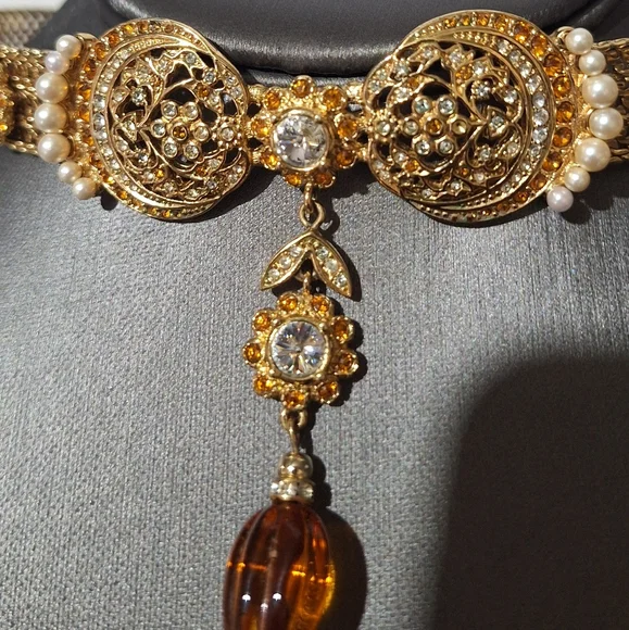 Dior Choker Necklace - Picture 3 of 11